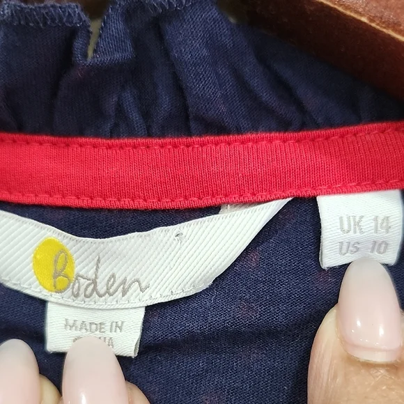 Navy Ruffle V-Neck Long-Sleeve Blouse with Red Micro Print - Picture 2 of 10